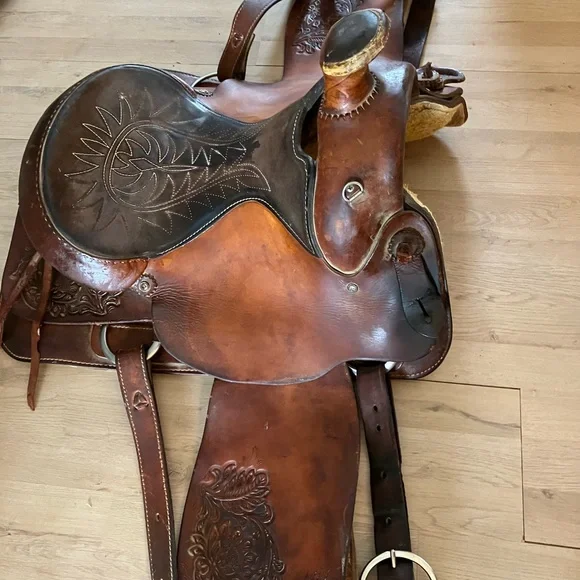 Beeswax Leather Conditioner Bring Life back into your bags - Picture 7 of 10